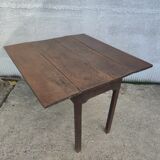 Foldable oak table
