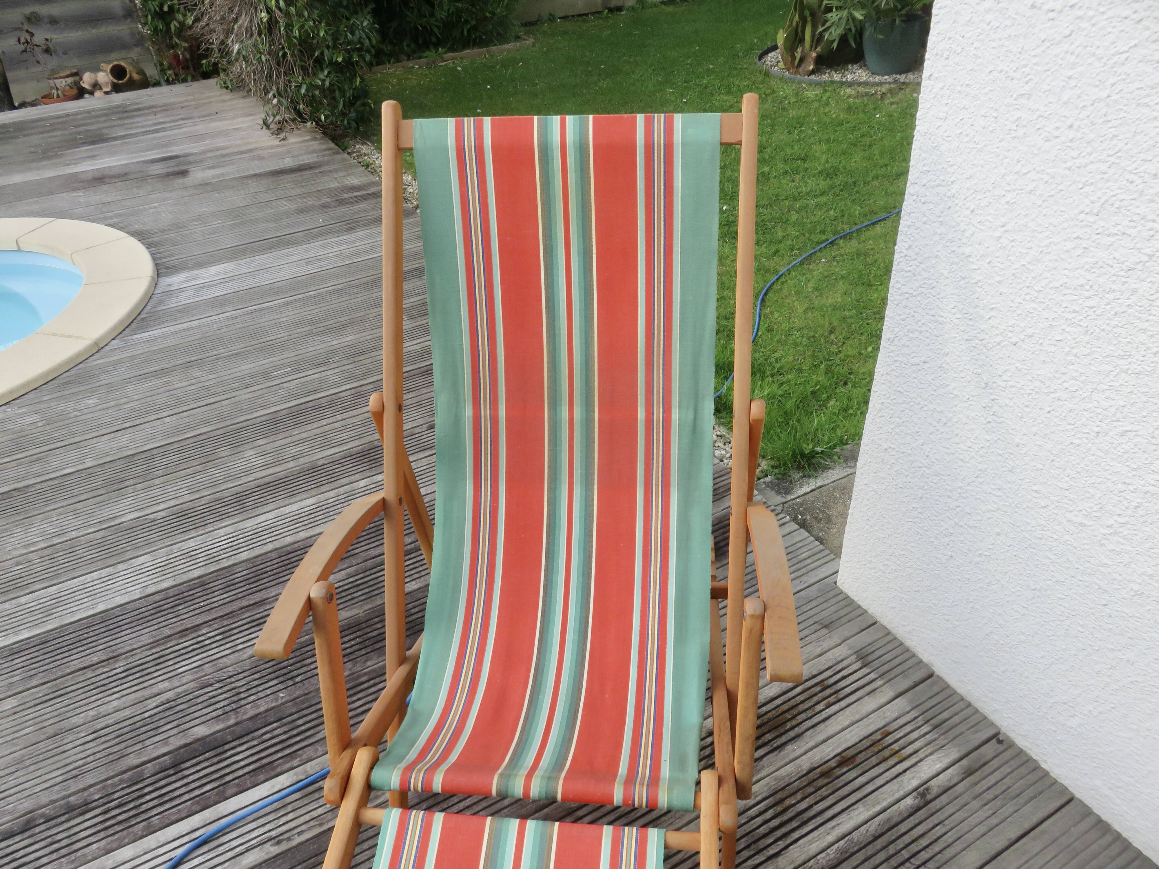 Pair of deckchairs, bayadere fabric, 1970