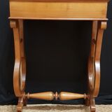 Lyre bedside