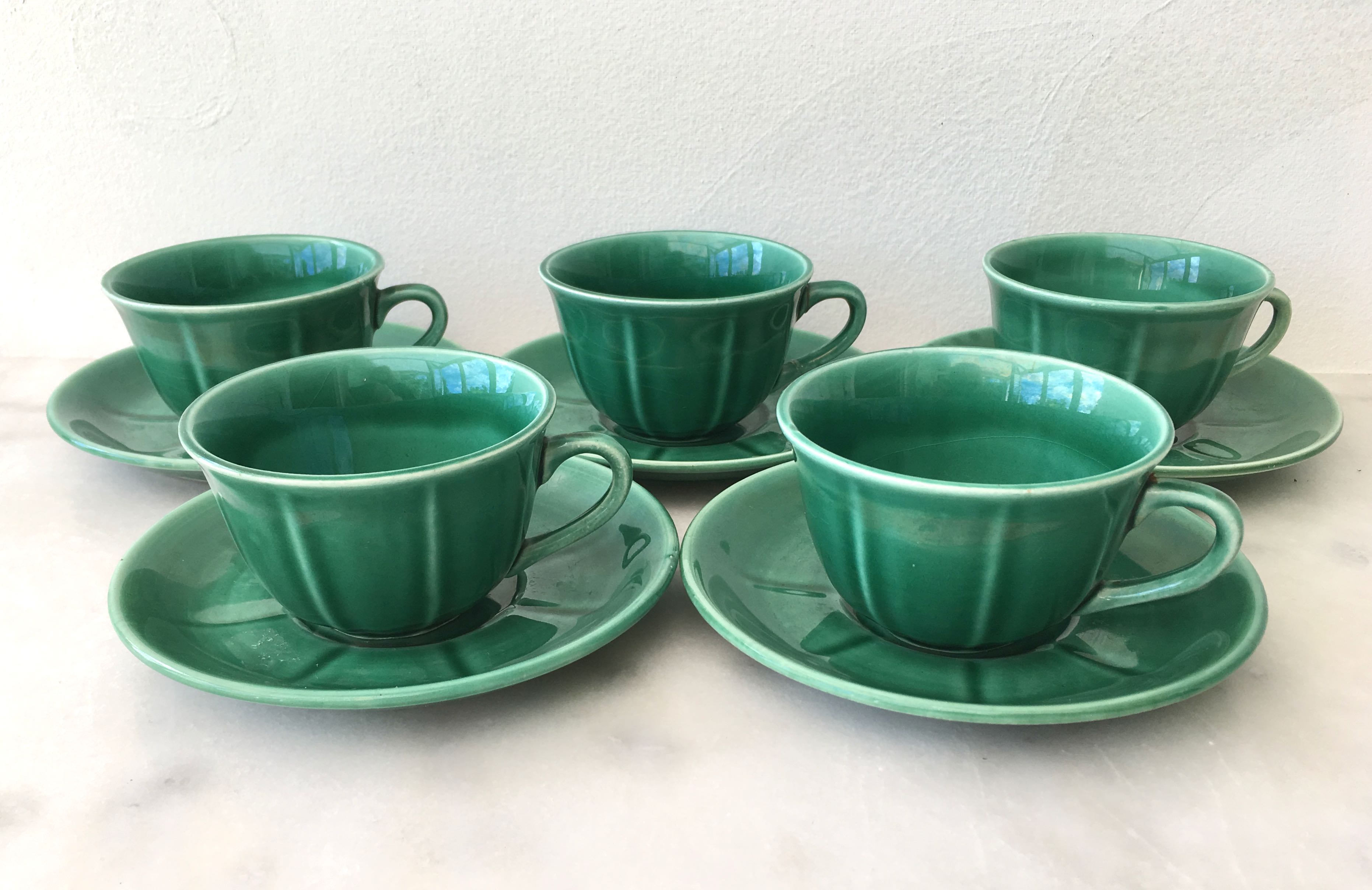 Set of 5 cups of coffee from the 60s