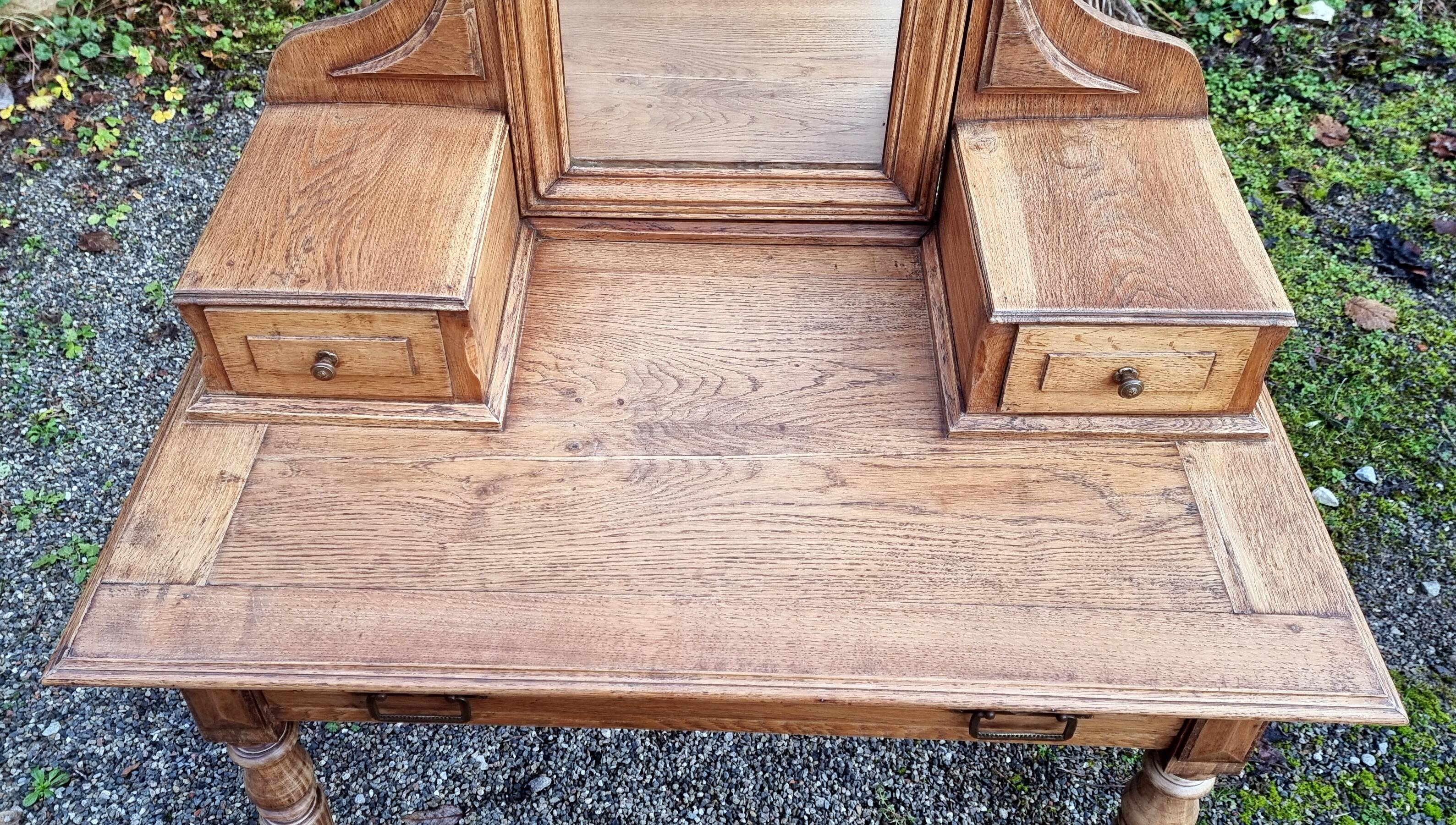 Antique dressing table