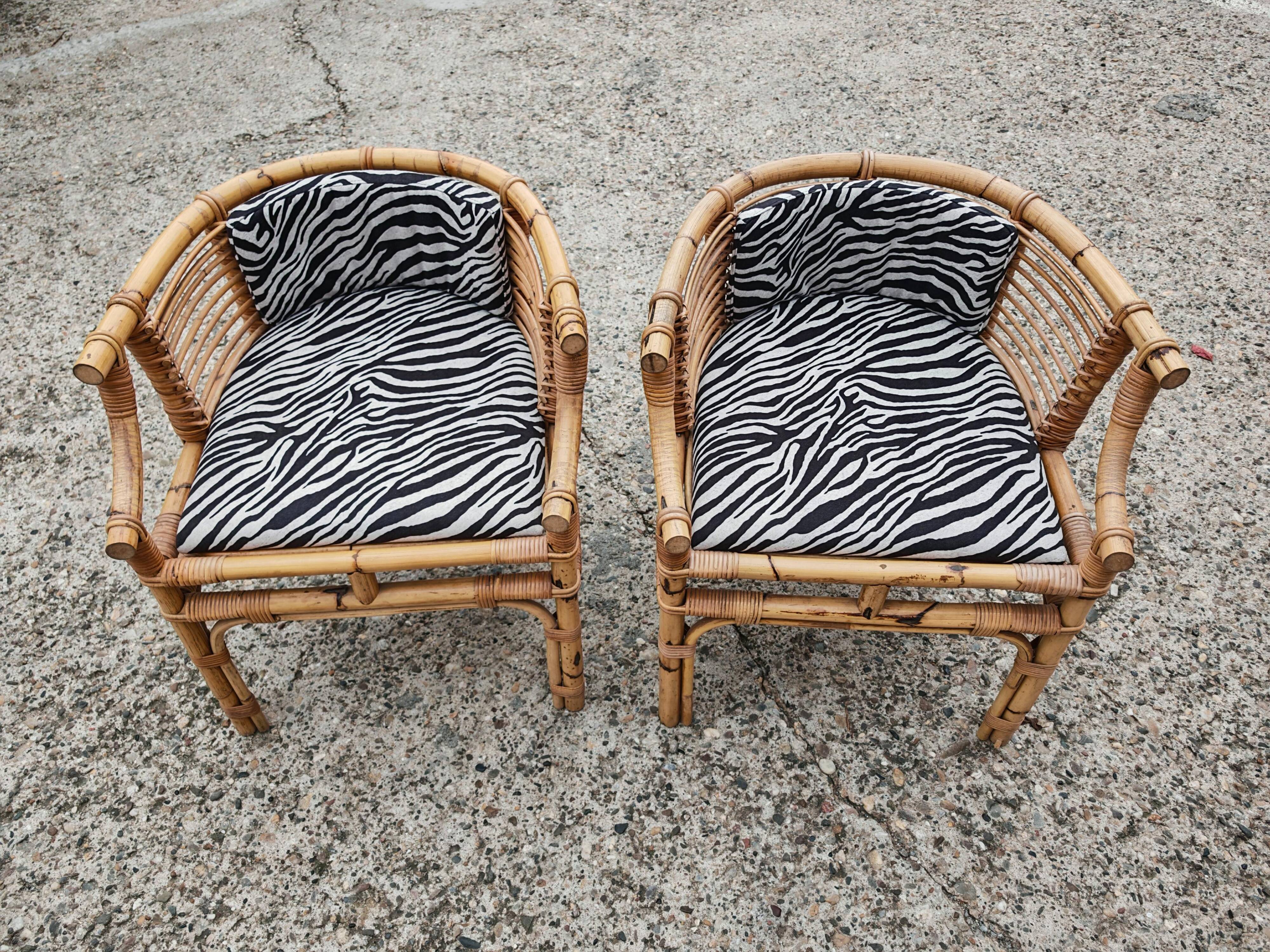 Pair of Mid Century armchairs, horseshoe shape, Italy 1950s.