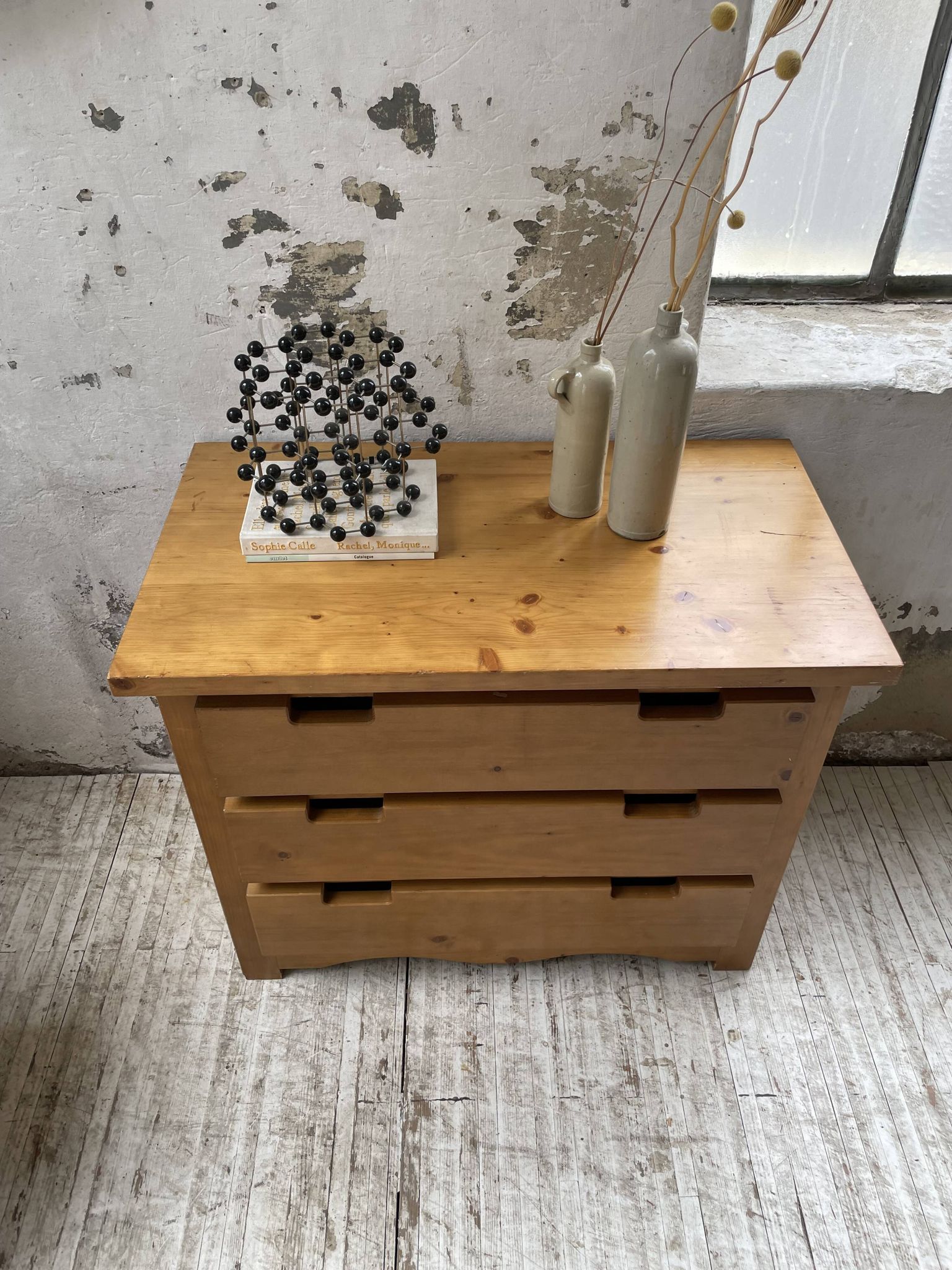 Commode en pin années 80 mobilier montagne