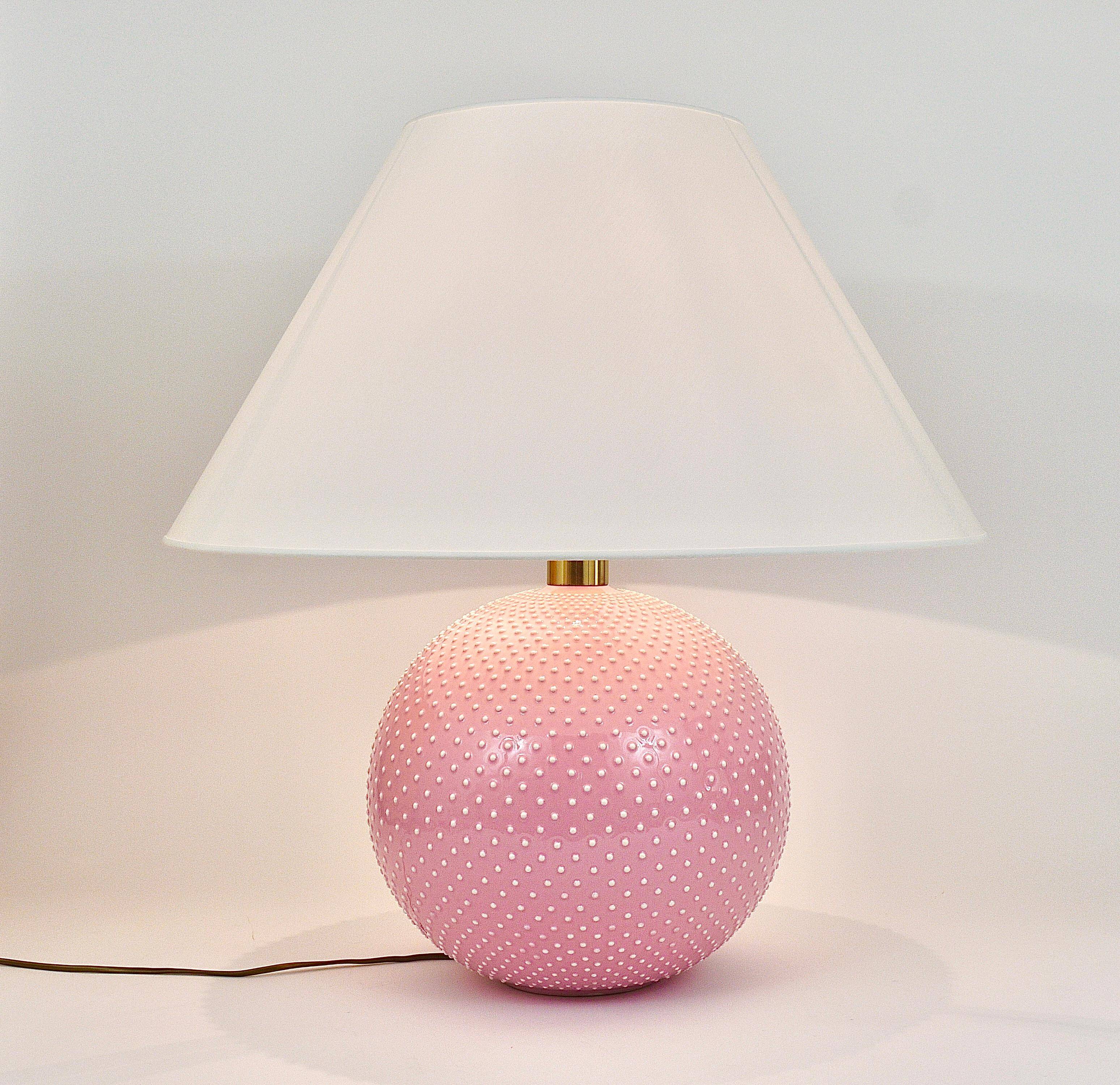 Pastel pink polka dot spherical table lamp, ceramic, brass, Studio Paf Milano, 1970.
