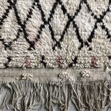 Tapis azilal berbère ancien tissé main au Maroc 243x135cm