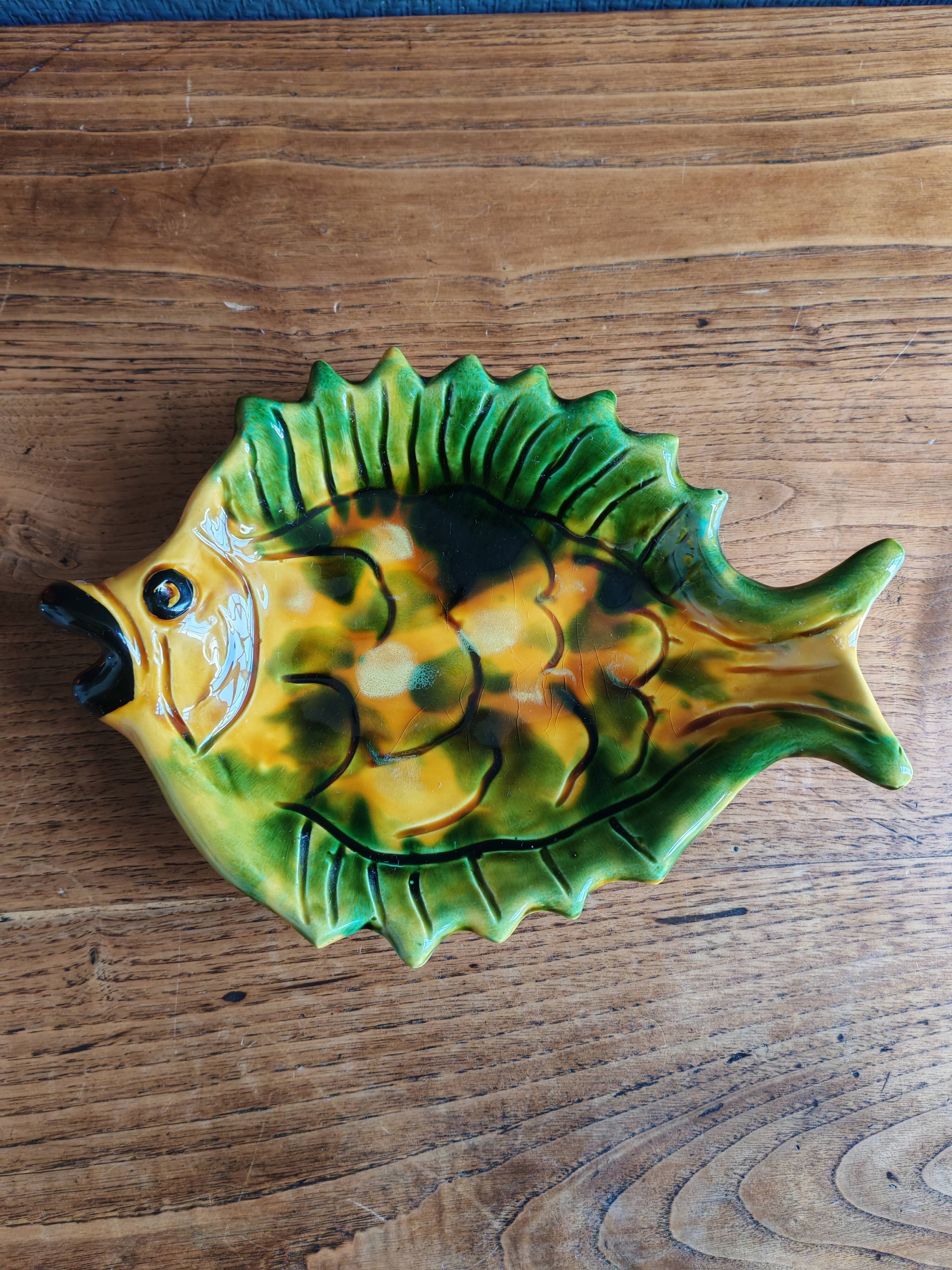 Vintage Fish Plate in Barbotine – Yellow Fish Serving Dish