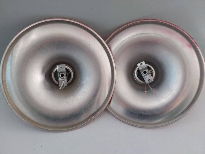 Set of two Italian design wall lights by Targetti from the 1970s.
