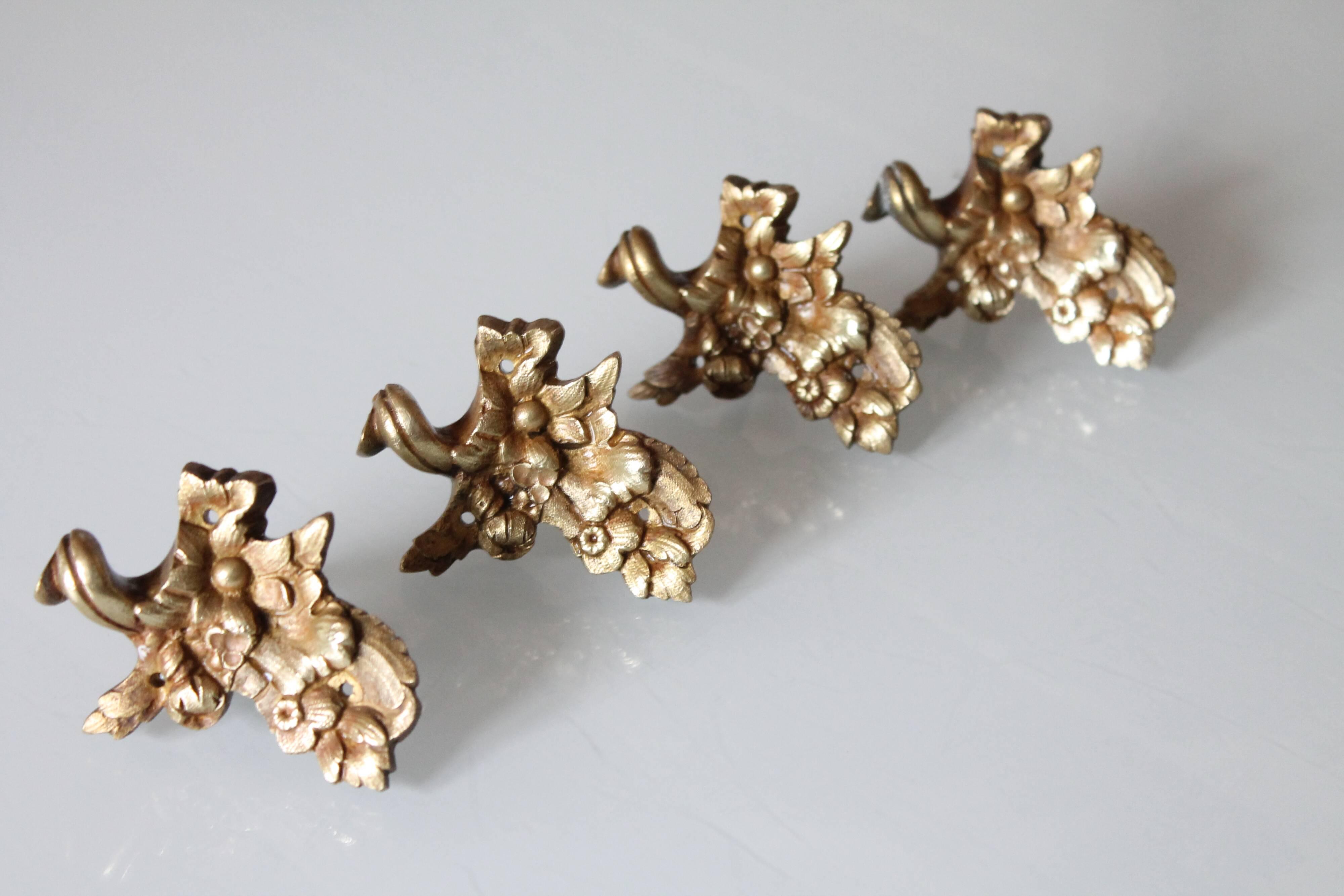 4 antique furniture decorations, ornament for a side table, furniture supplies