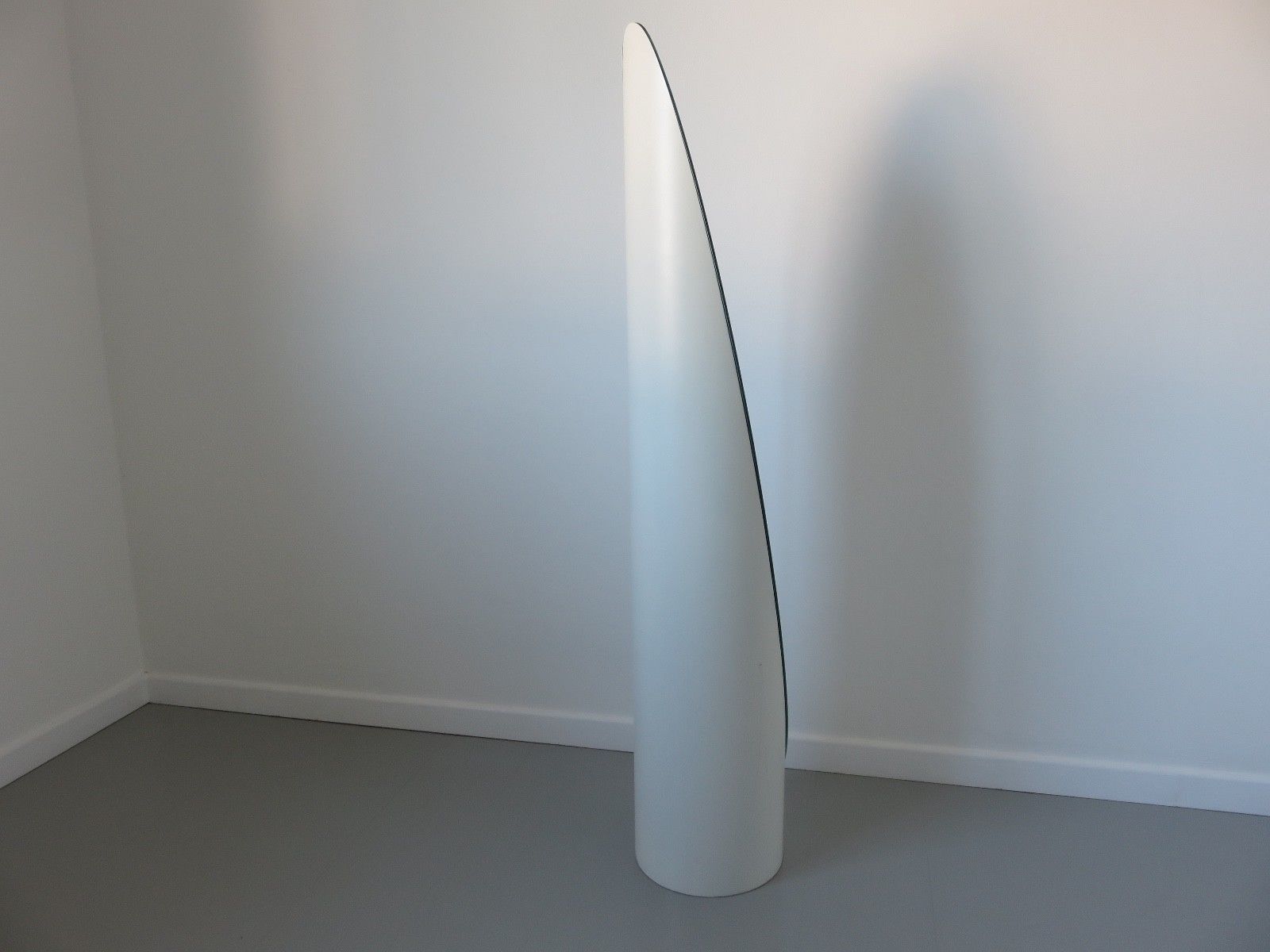 Mirror "Lipstick" resin 70s