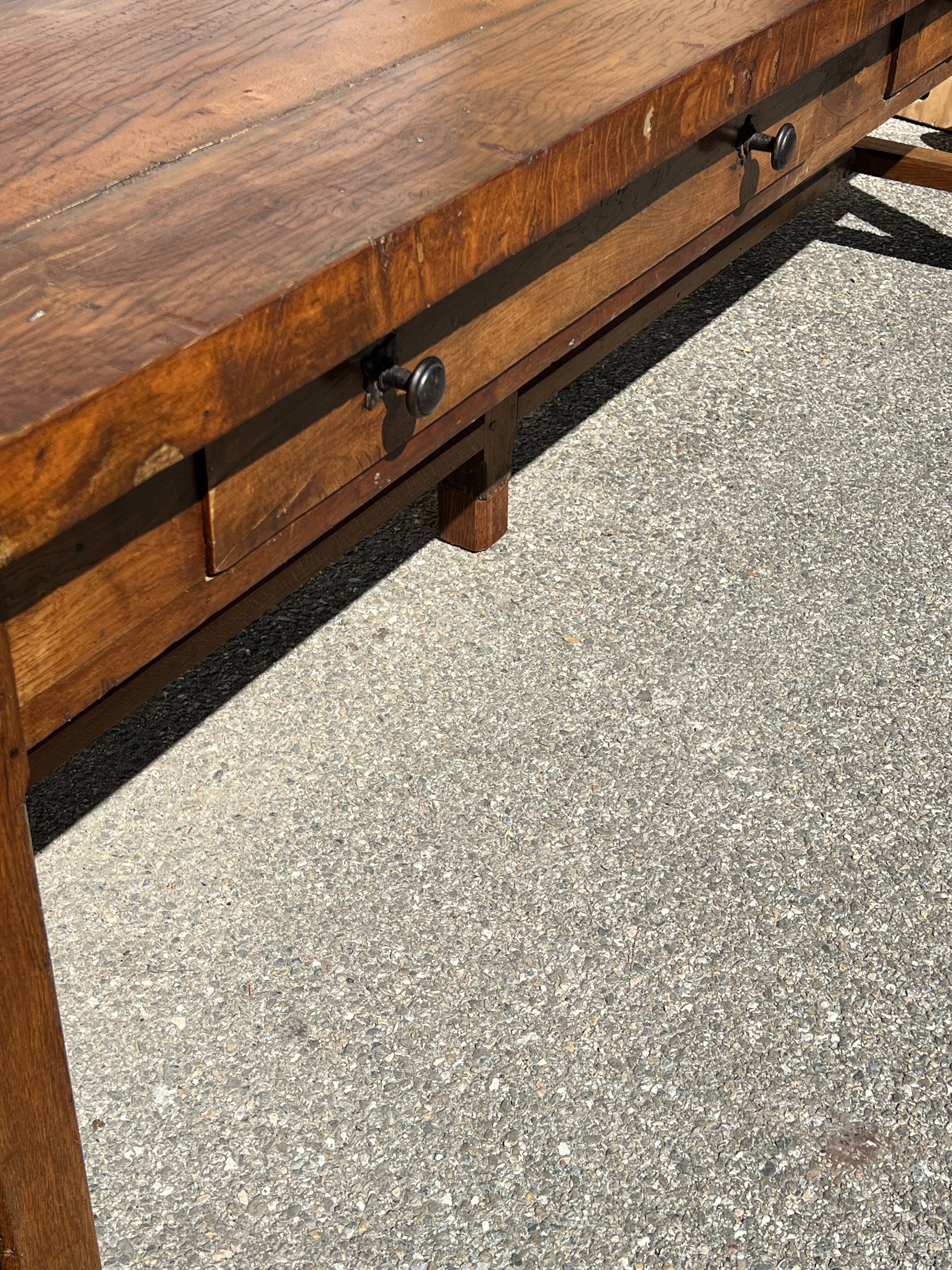Farm table