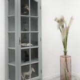 Display case made of oak wood