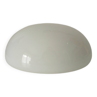 Vintage ceiling light in opaline from the 1960s.