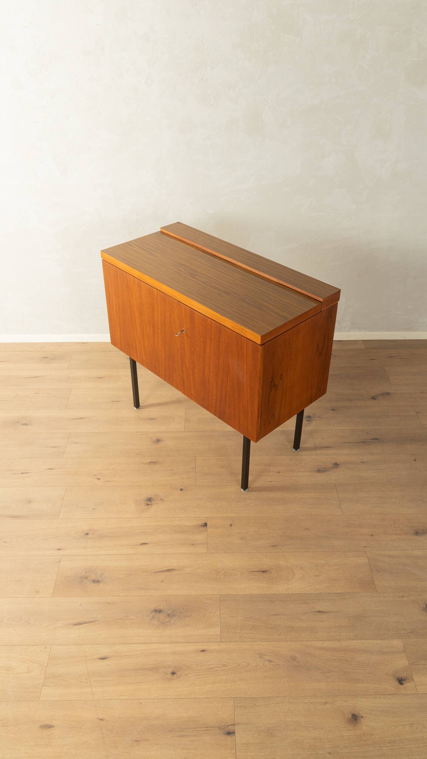 Exclusive home bar from the 1960s