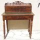 Bureau de dame ancien en acajou et cuir