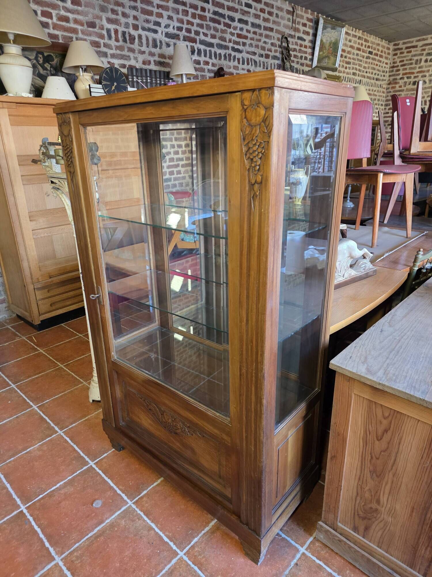 Vitrine art déco en acajou années 1930
