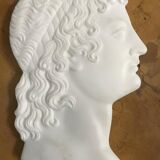 Profil d’un jeune homme dans le goût de l’antique en marbre