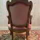 Fauteuil cabriolet de style Louis XV  velours rose