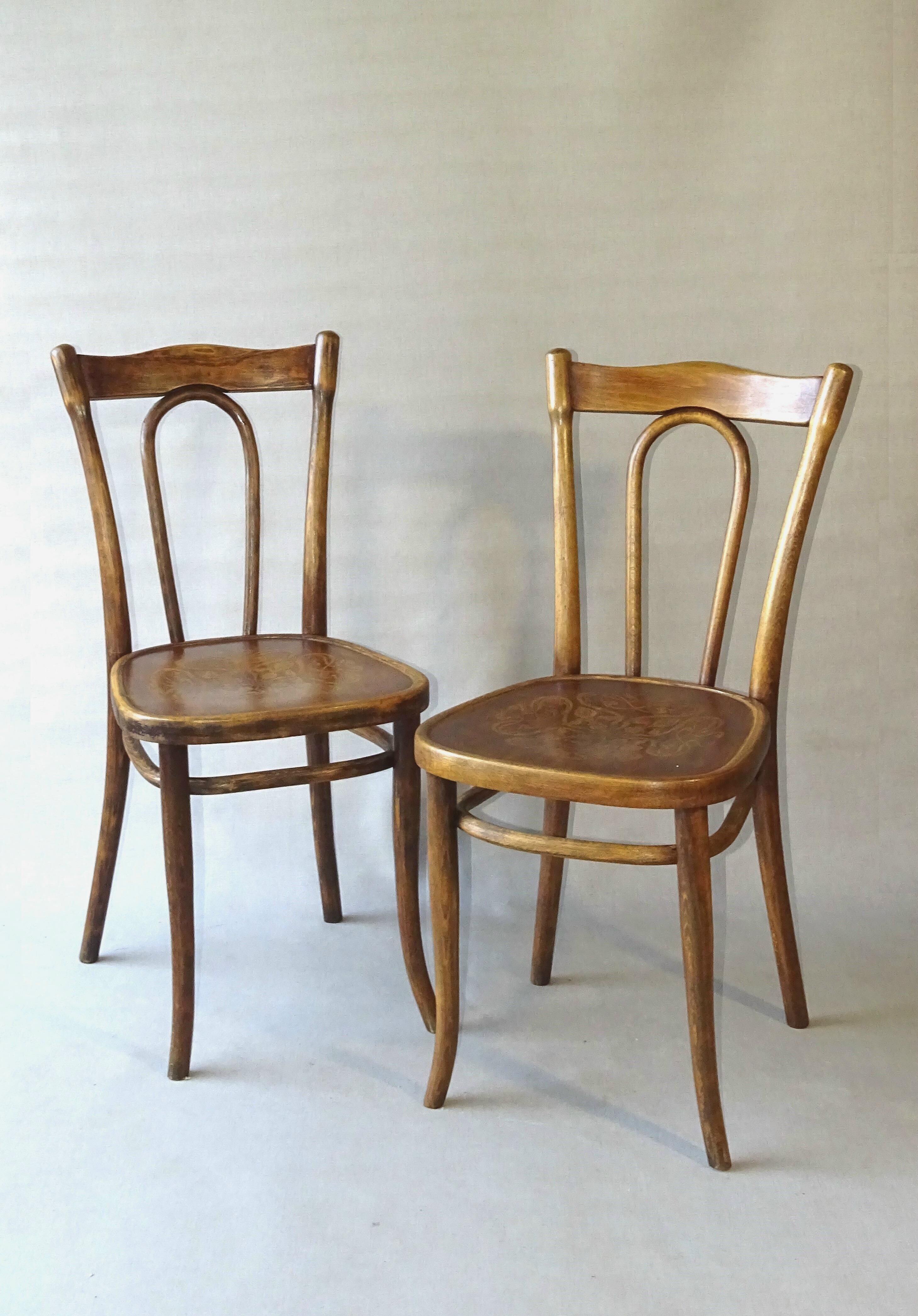 2 Thonet chairs n°206 circa 1910 Art nouveau seats