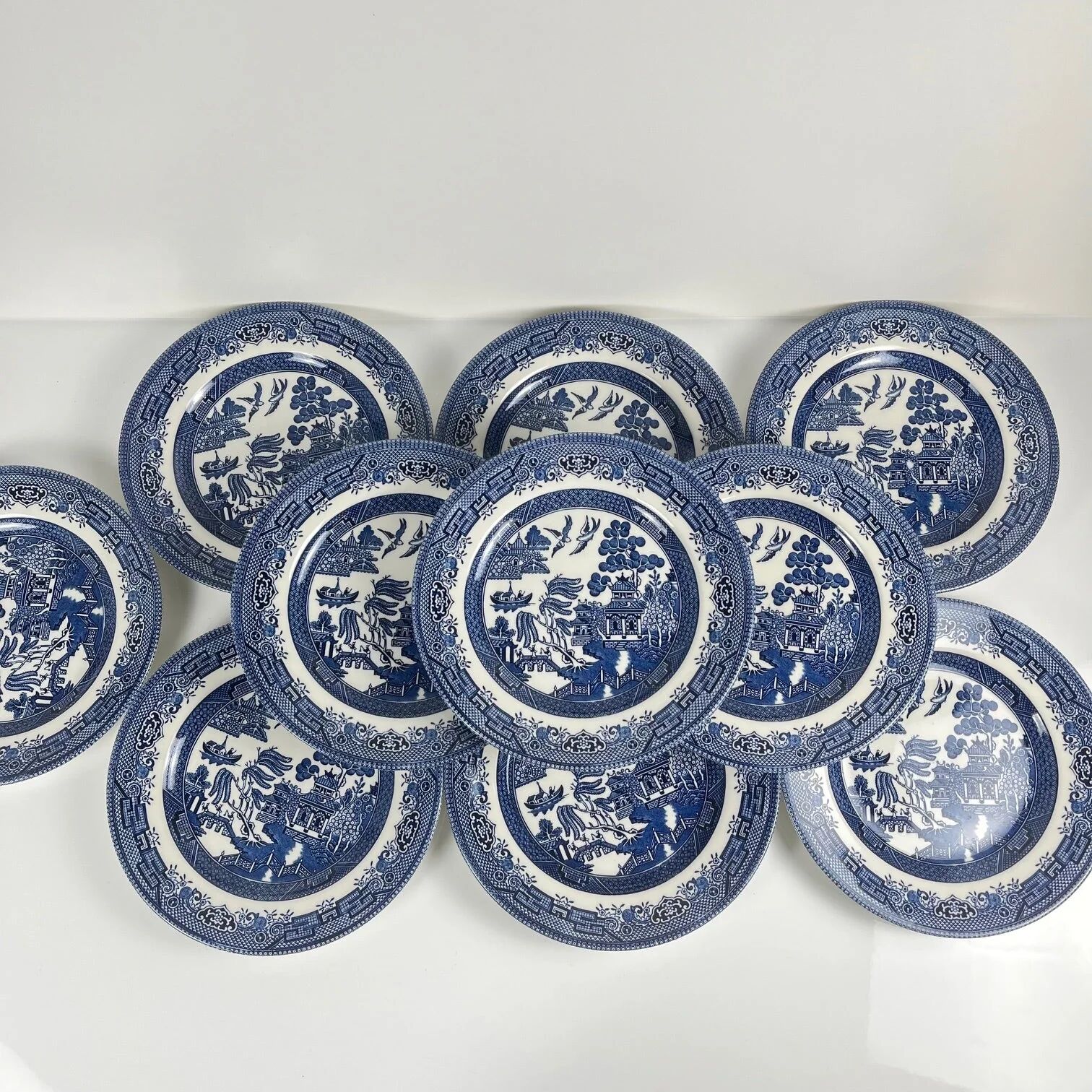 Set of 10 dessert plates, Asian pattern, Churchill, England 1970.