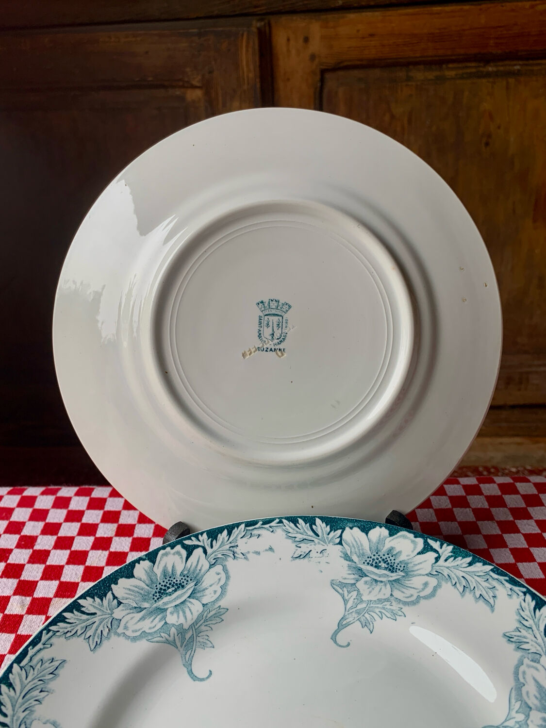 Six assiettes plates terre de fer 1900s St Amand Hamage Suzanne