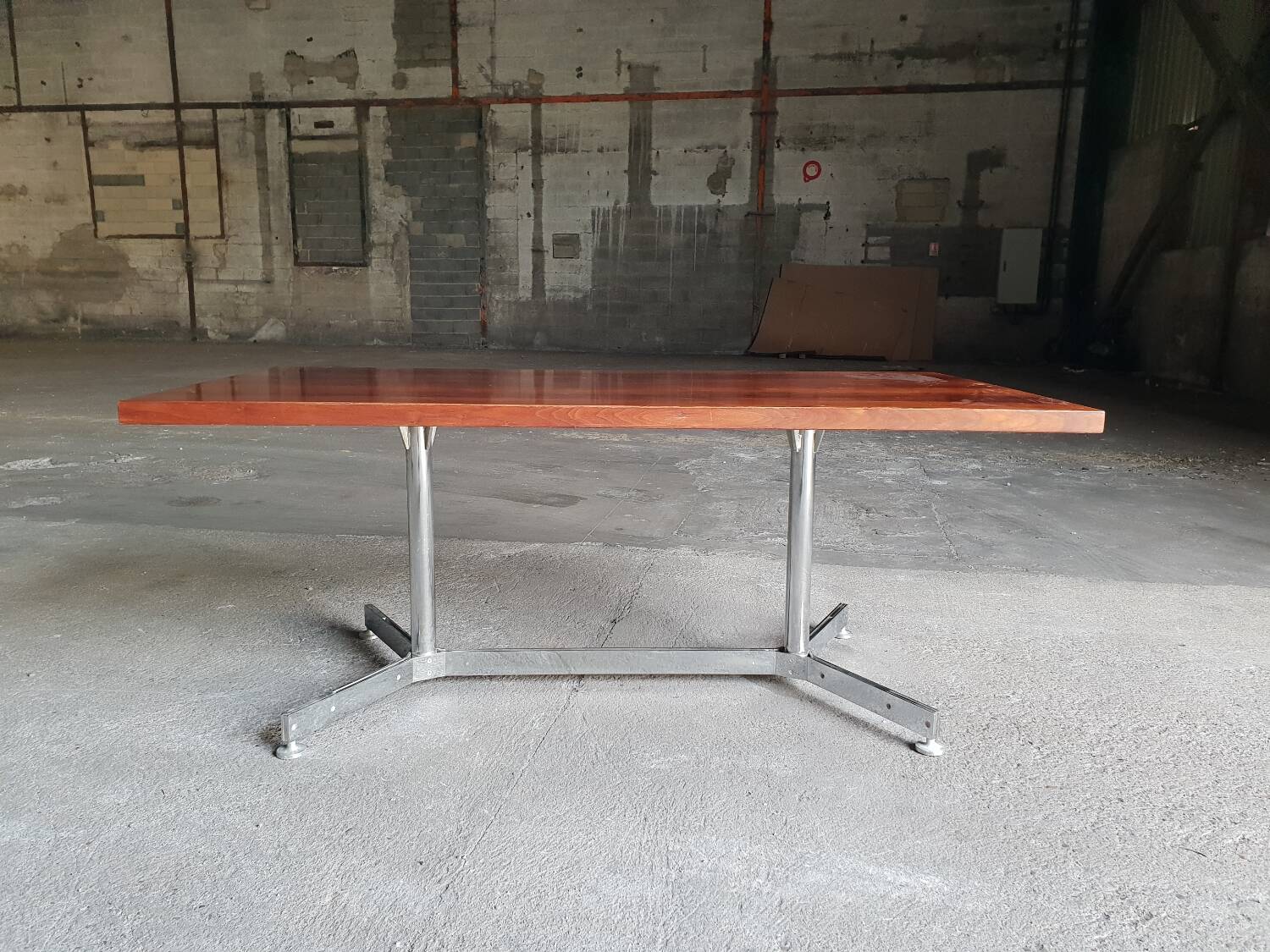 1970s dining table