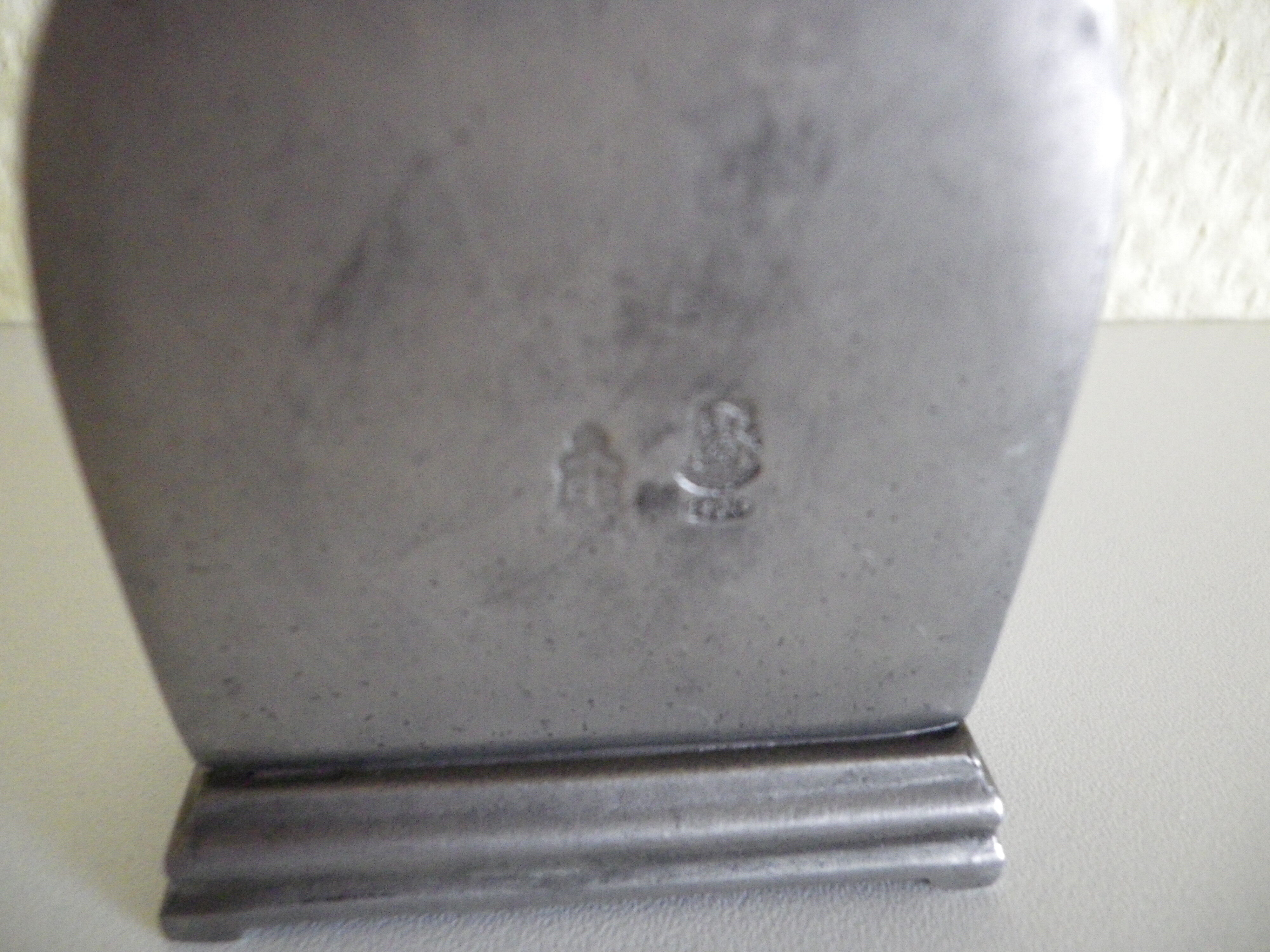 Tin miniature hanging - E.S. Swiss Part