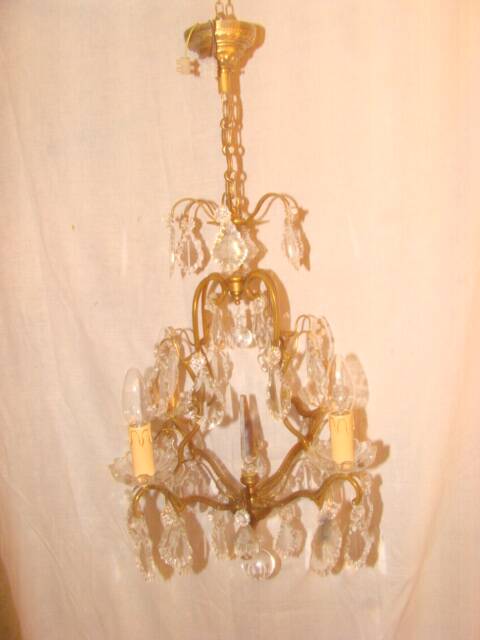 crystal chandelier type with a 4-arm light cage