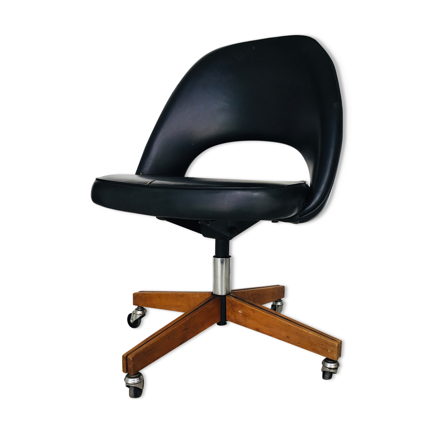 Conference chair with wheels by Eero Saarinen for Knoll International - 1950