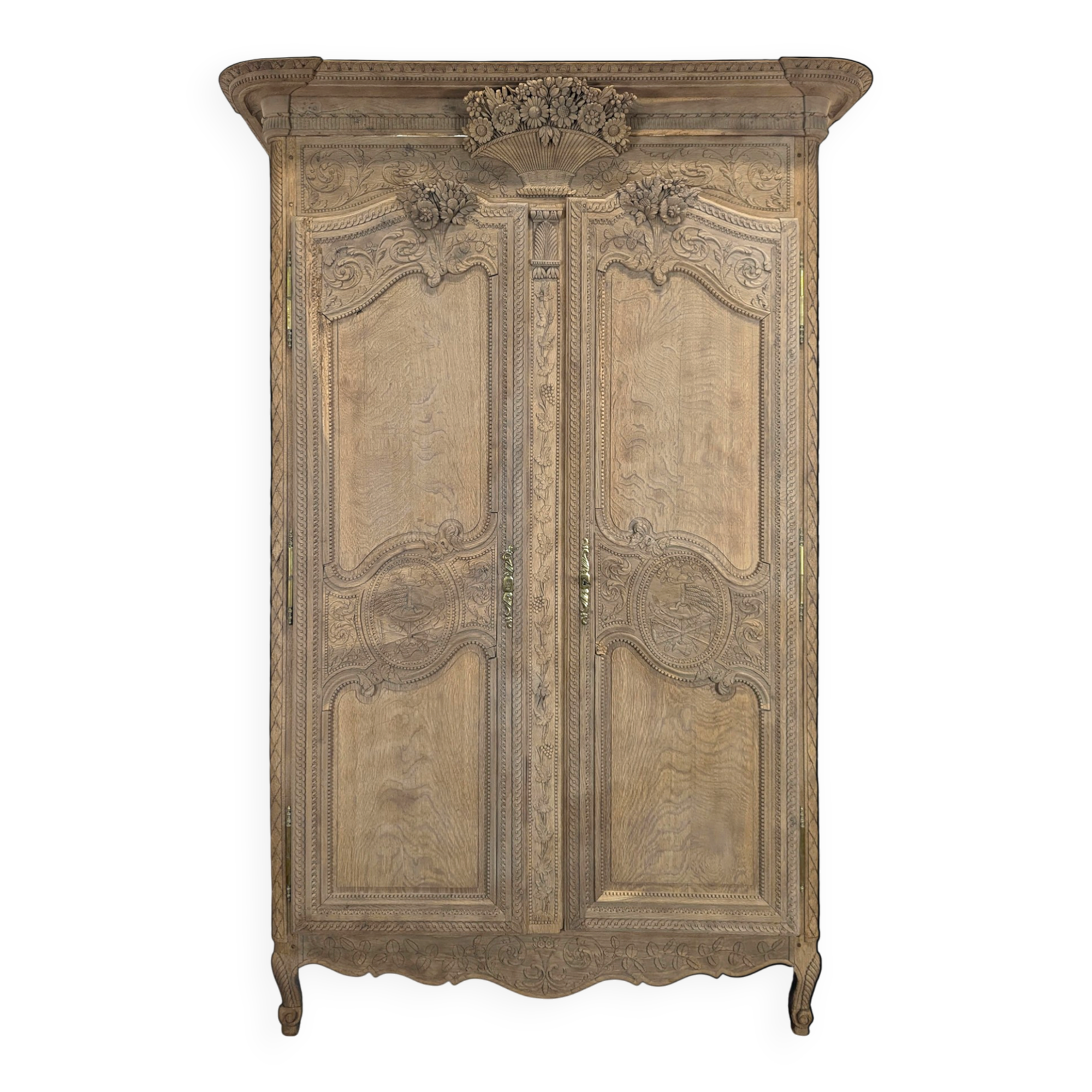 Norman wardrobe with bouquet design in solid oak