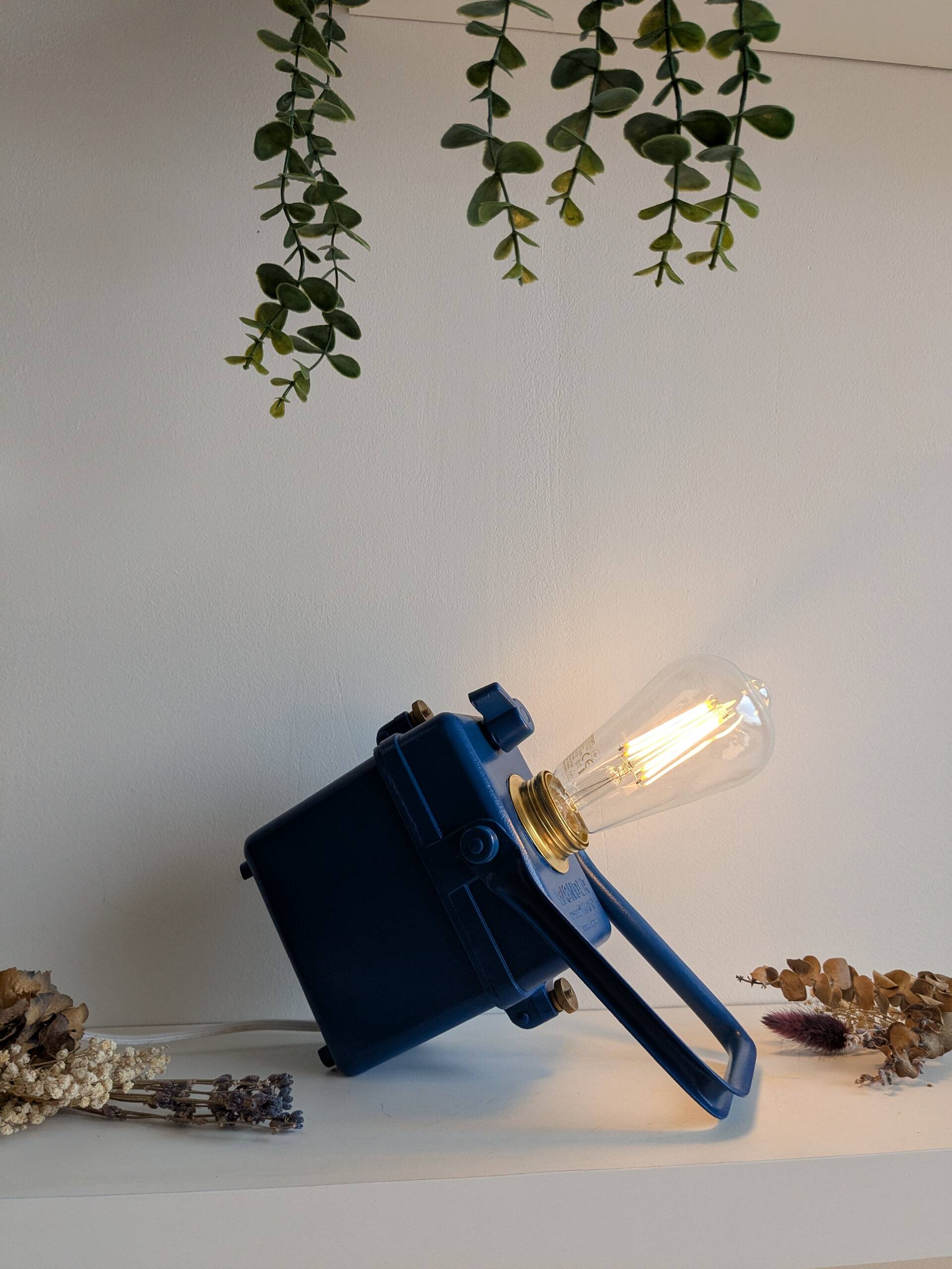 Wonder Tifon Dark Blue