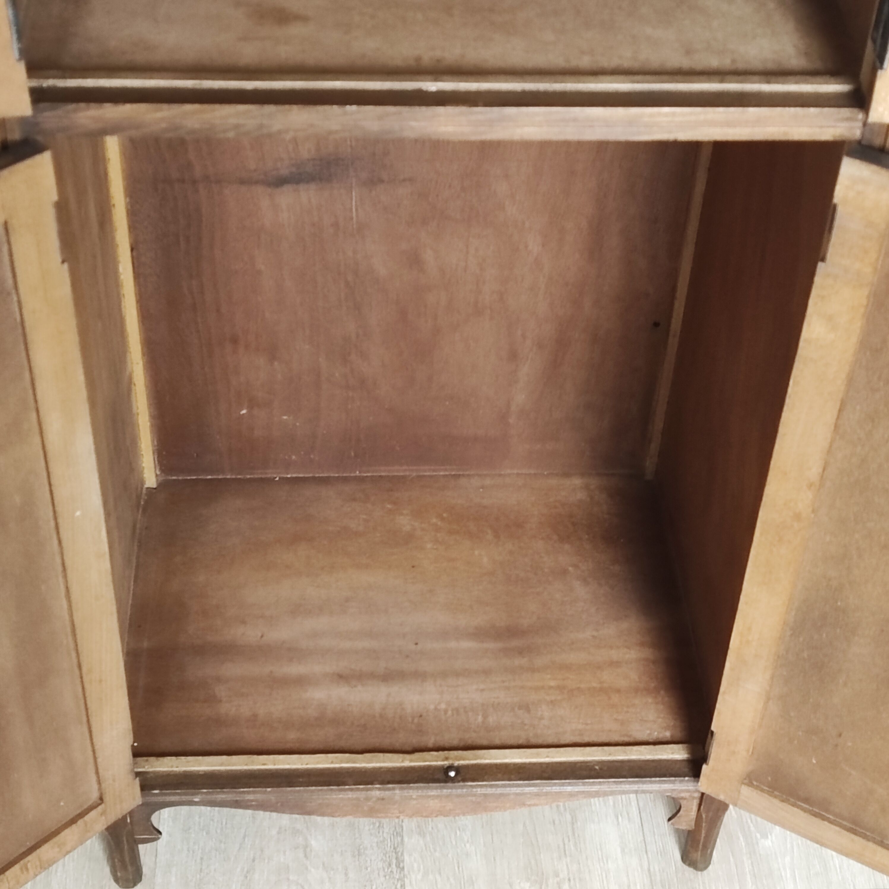 Accent furniture 30'