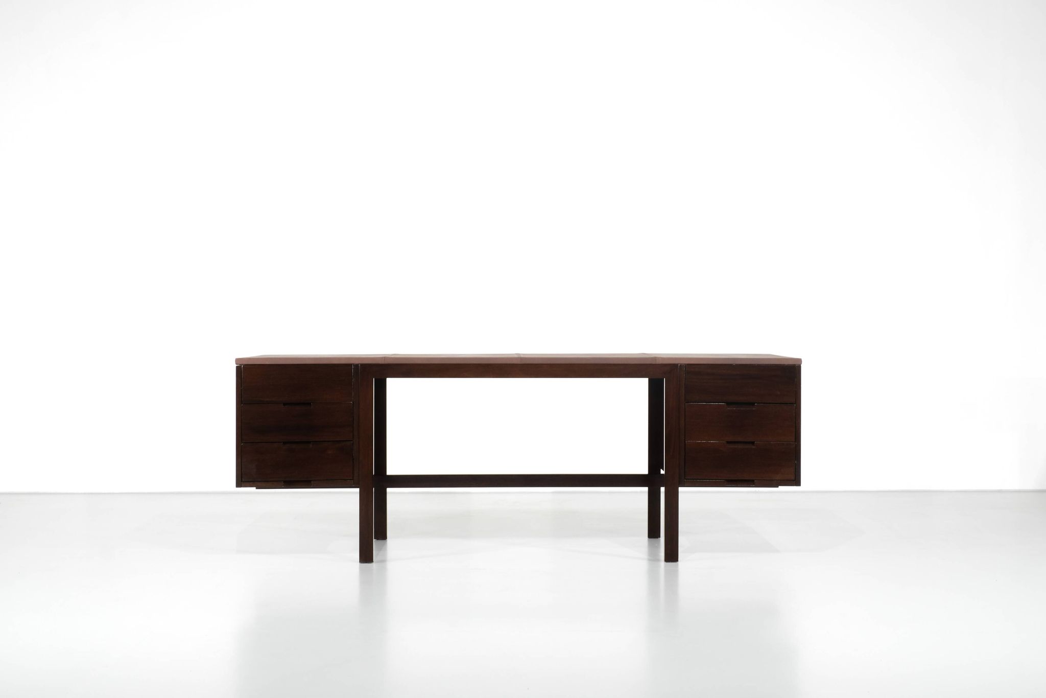 Canaan desk in wood and leather by Marcel Breuer for Gavina, Italy 1950s.