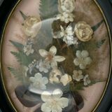 Oval frame napoleon iii glass bomb decor floral fabric xix eme