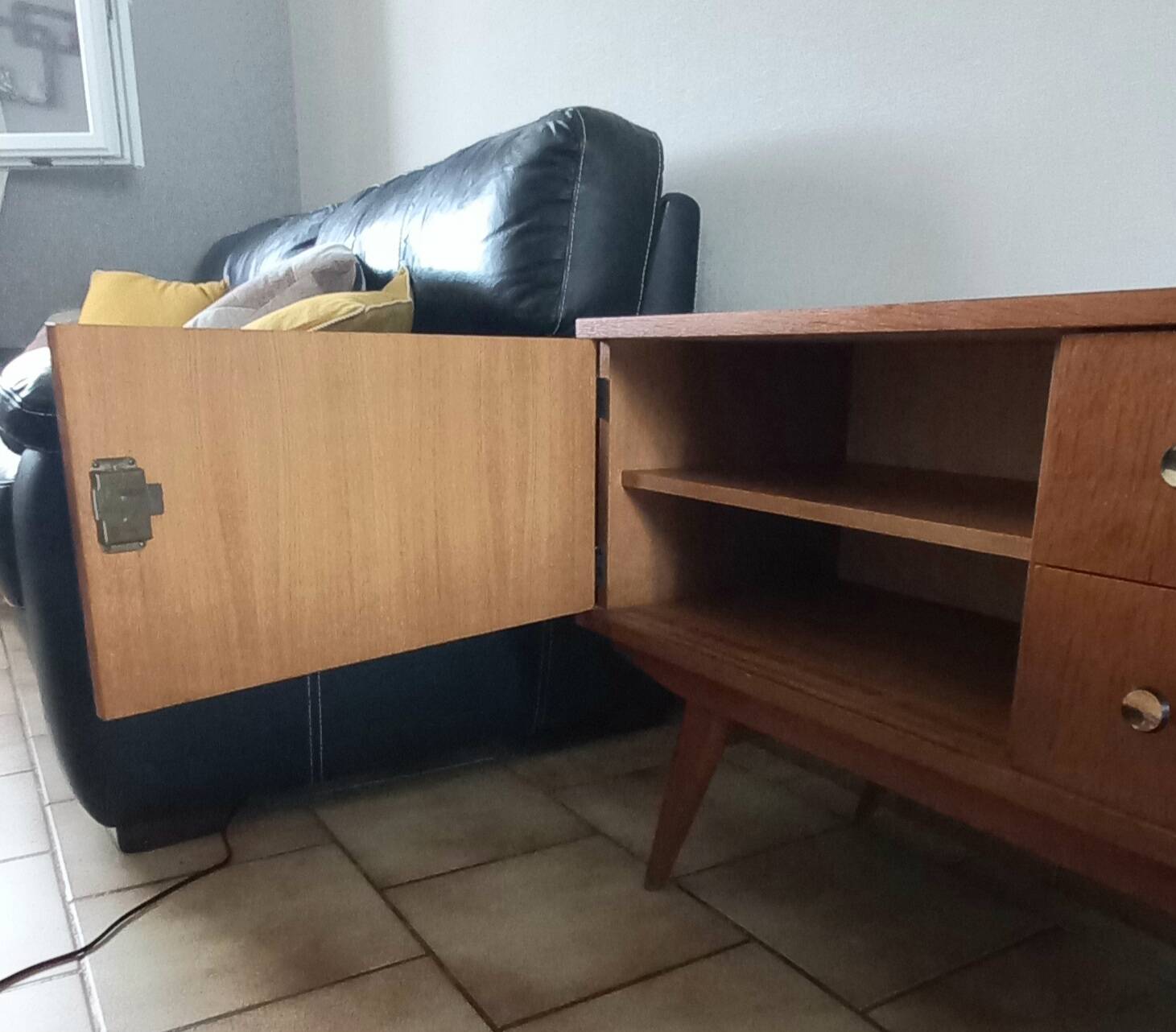 Vintage sideboard or TV cabinet