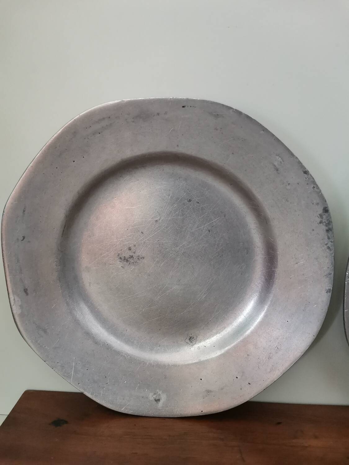 Set of 2 vintage octagonal solid metal aluminum or pewter plates