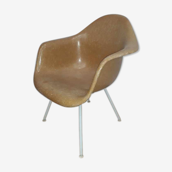 DAX armchair by Charles & Ray Eames