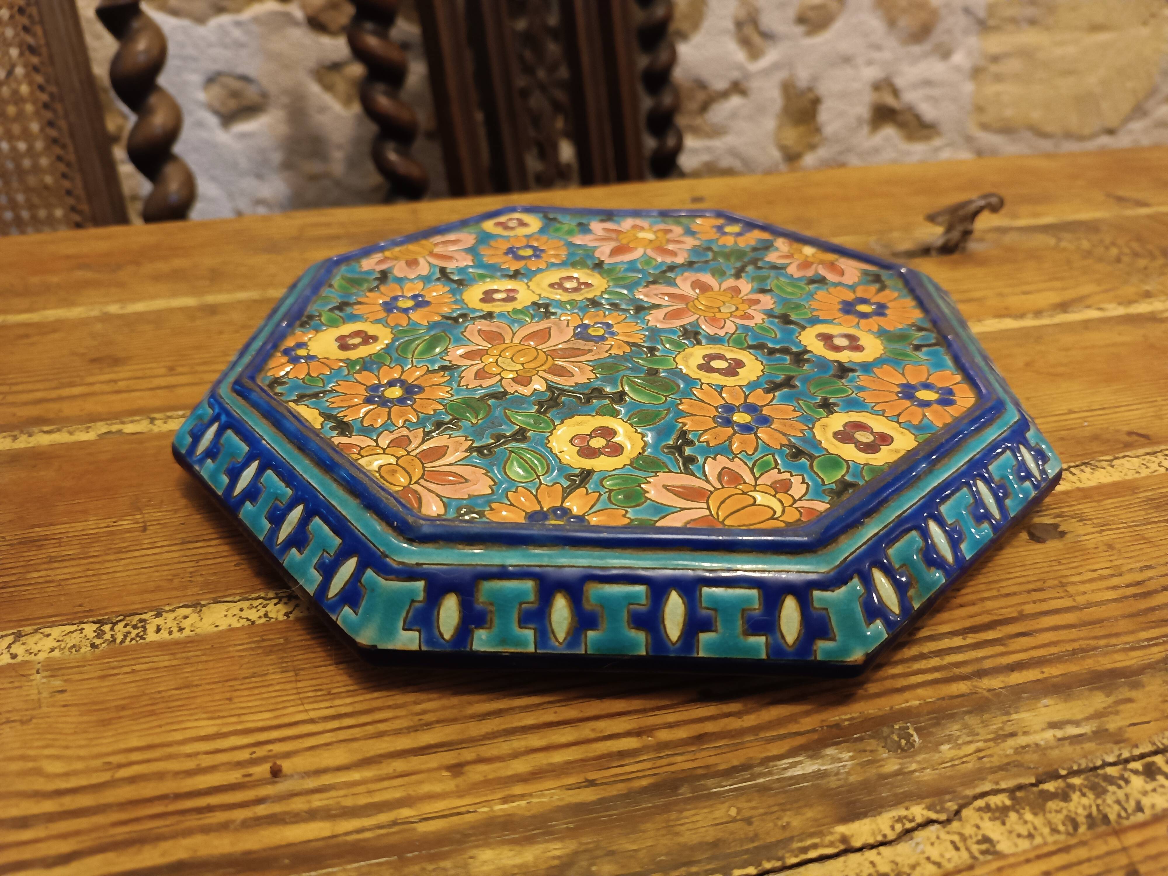 Longwy octagonal trivet