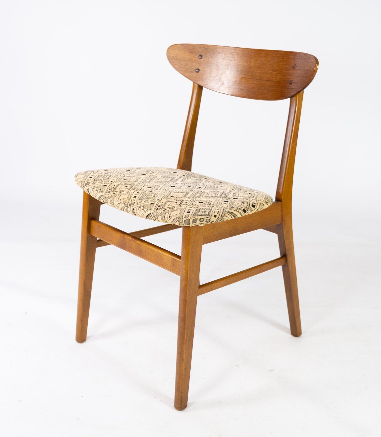 Set of six dining room chairs in teak and upholstered with light fabric, of danish design, 1960S