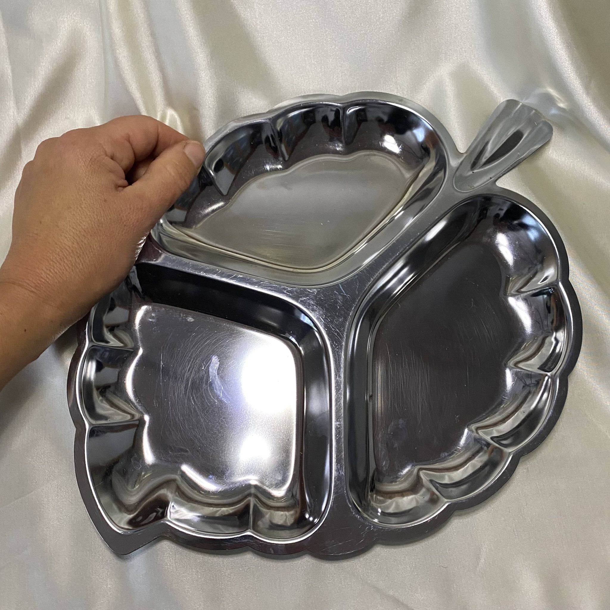 Plat inox forme feuille