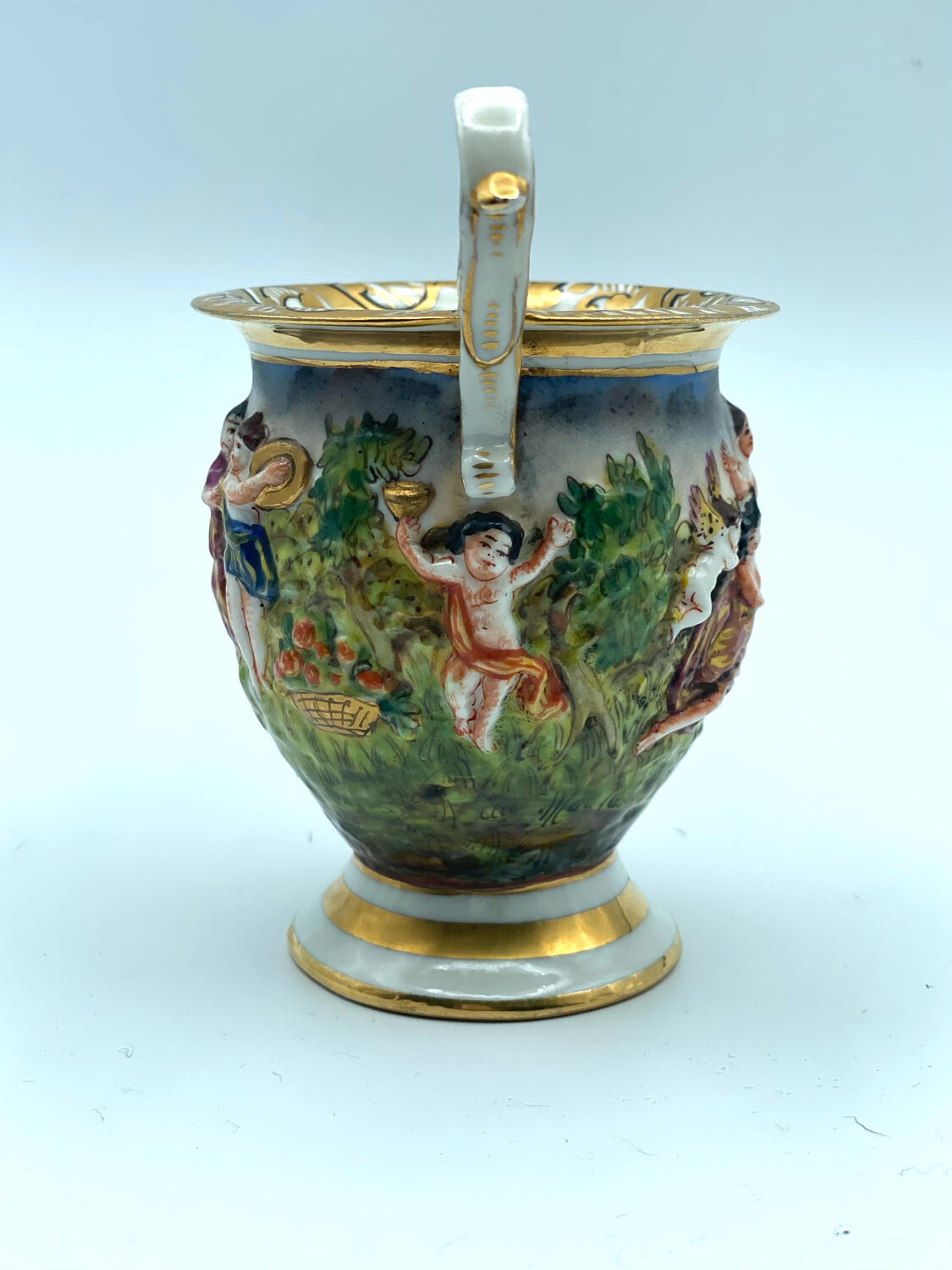 Miniature vase capodimonte
