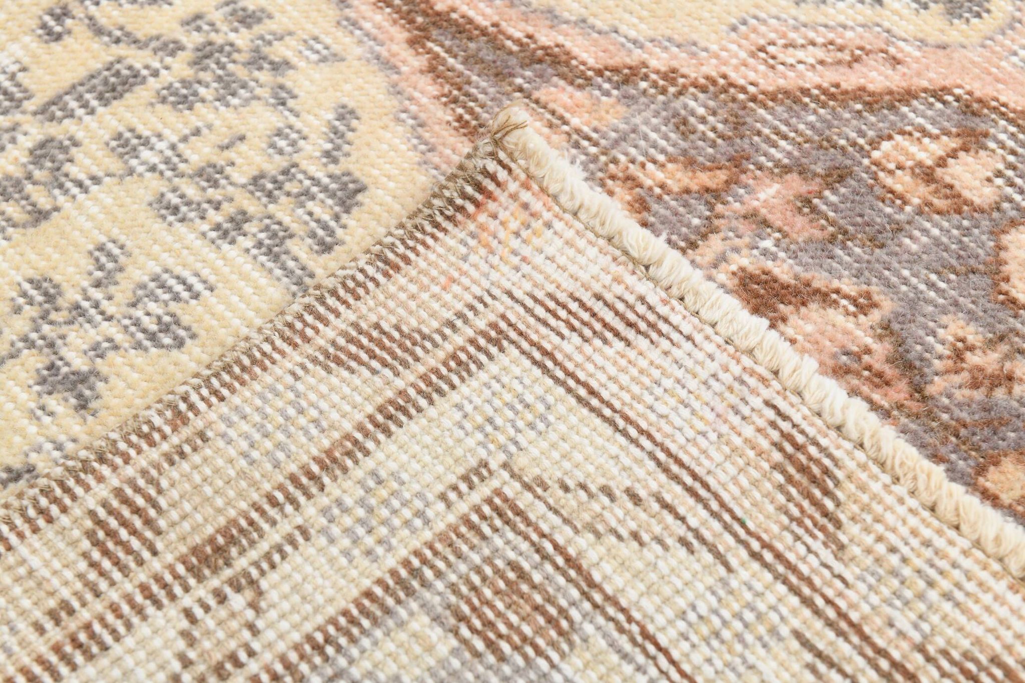 Tapis persan classique à motif oriental, 201 x 311 cm