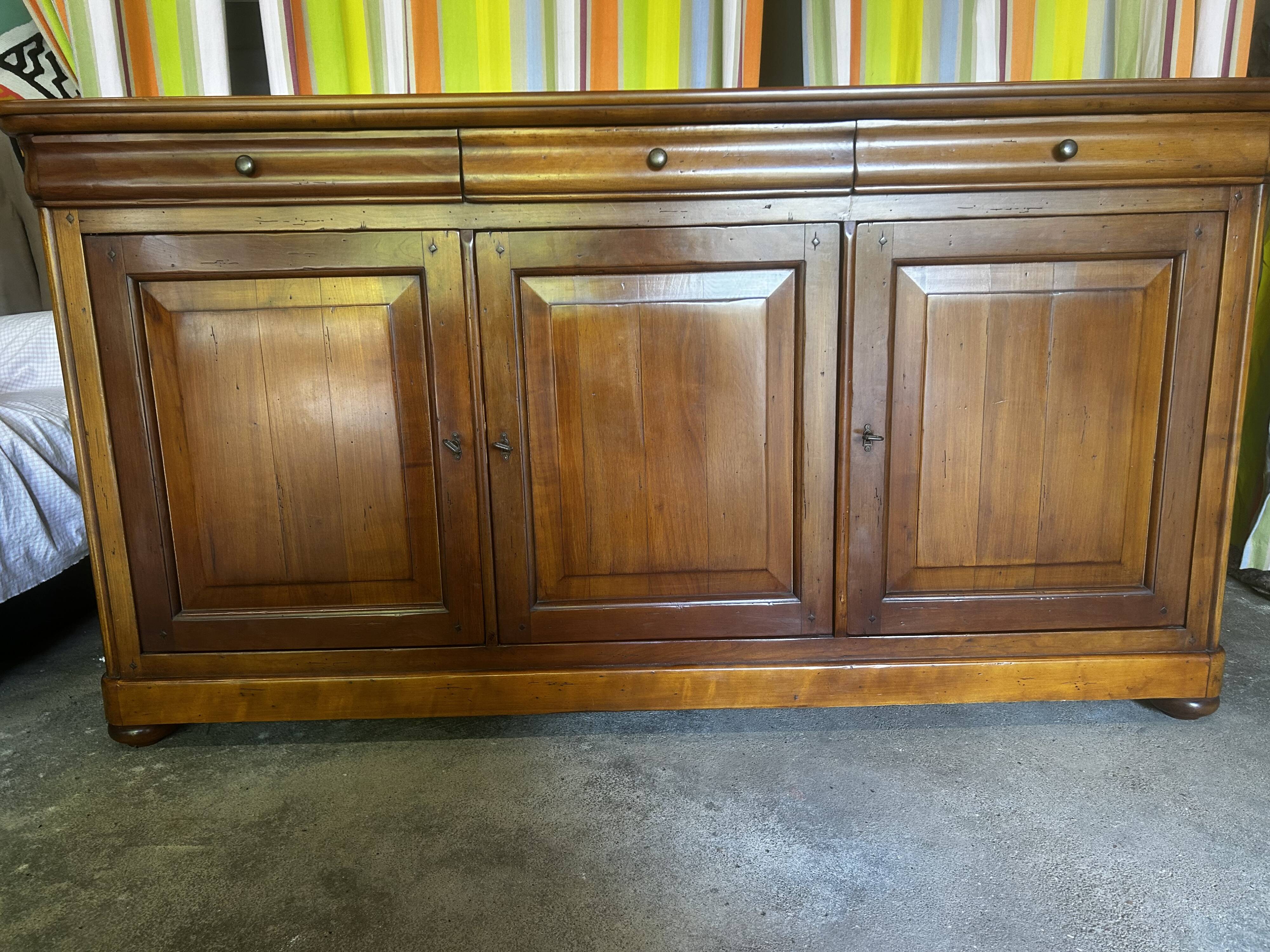 Commode en merisier