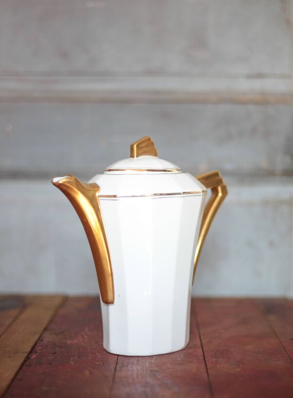 Service a Thé porcelaine Limoges art déco, sucrier et pot a lait, cuisine