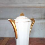 Art Deco porcelain tea service from Limoges, sugar bowl and milk jug, kitchen.