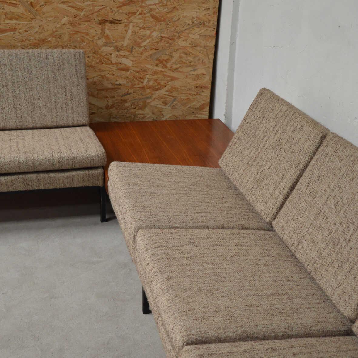 Corner lounge with 3-seater sofa, 2-seater sofa and corner table