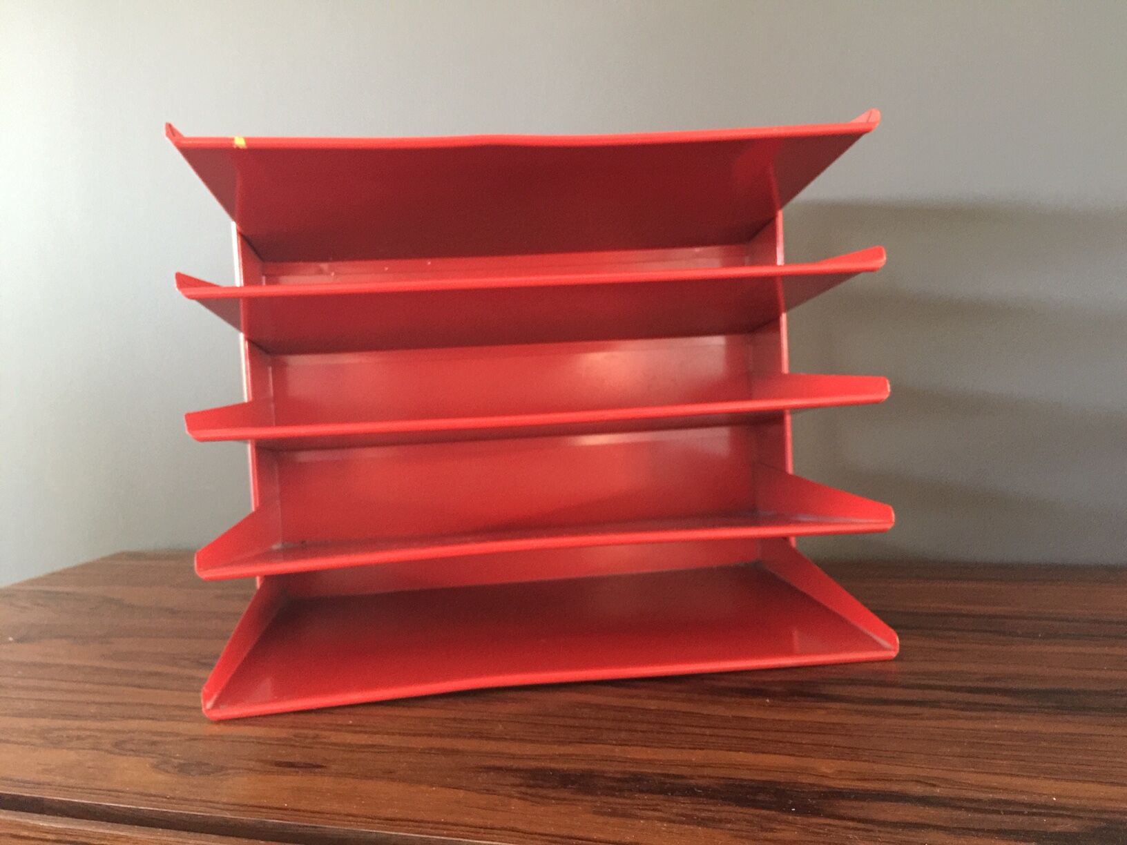 Red vintage vintage metal sorter