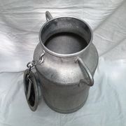 Farm milk can in aluminum stamped dimension: height -49cm- width -36cm-