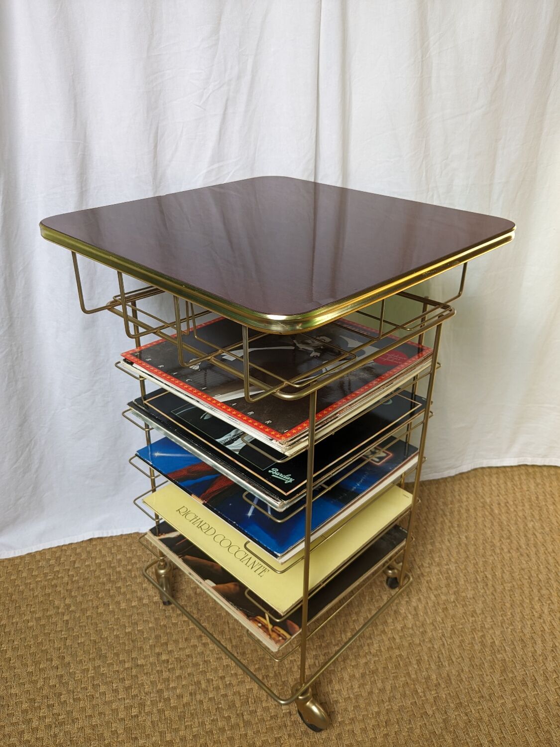 Vinyl table