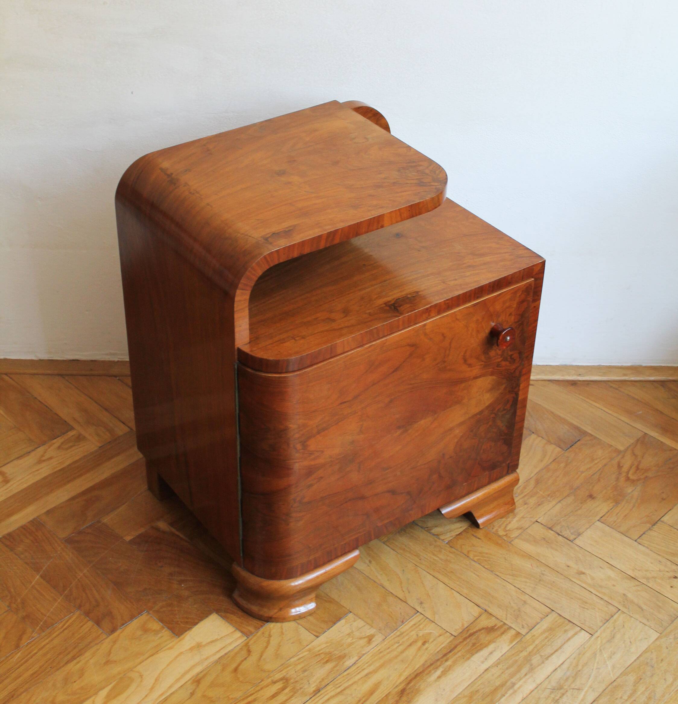 1930s Art Deco Bedside table