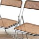 Paire de chaises pliantes cannées